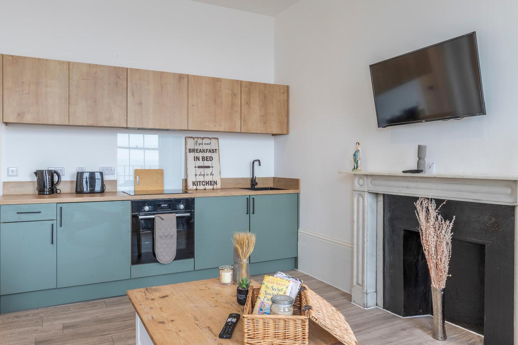 Seaside Serenity: Stylish Sea View Apartments In Herne Bay Ngoại thất bức ảnh