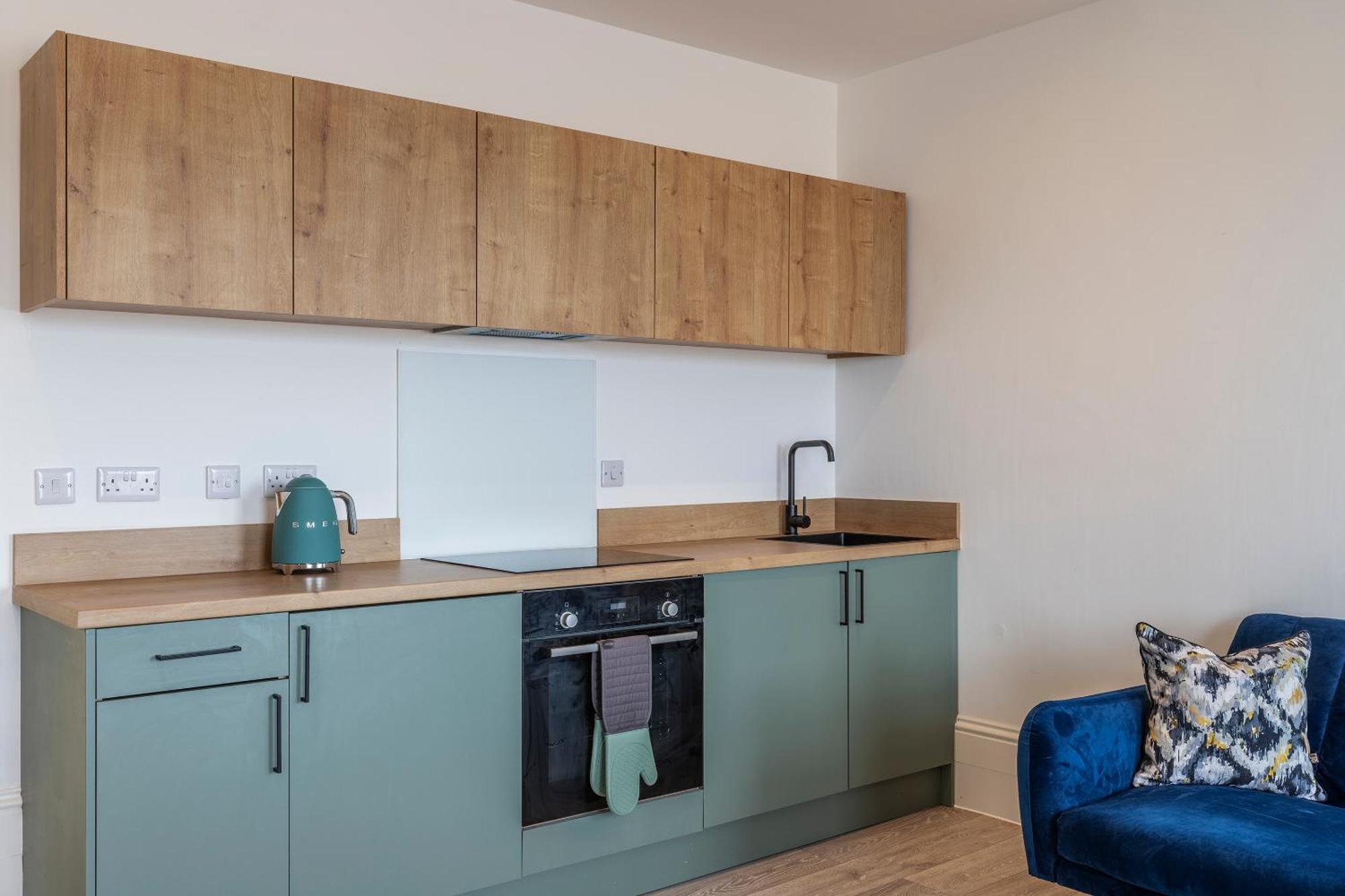 Seaside Serenity: Stylish Sea View Apartments In Herne Bay Ngoại thất bức ảnh